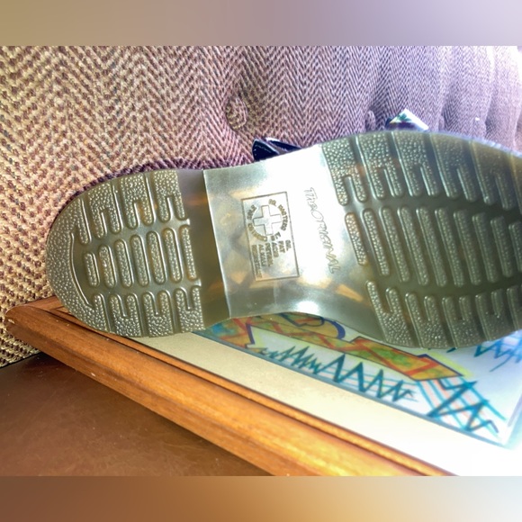 NWOT! Dr Marten Mary Jane Shoes. - Picture 10 of 14